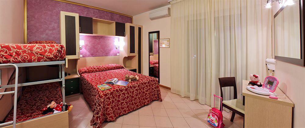Hotel Aldebaran Rimini Esterno foto