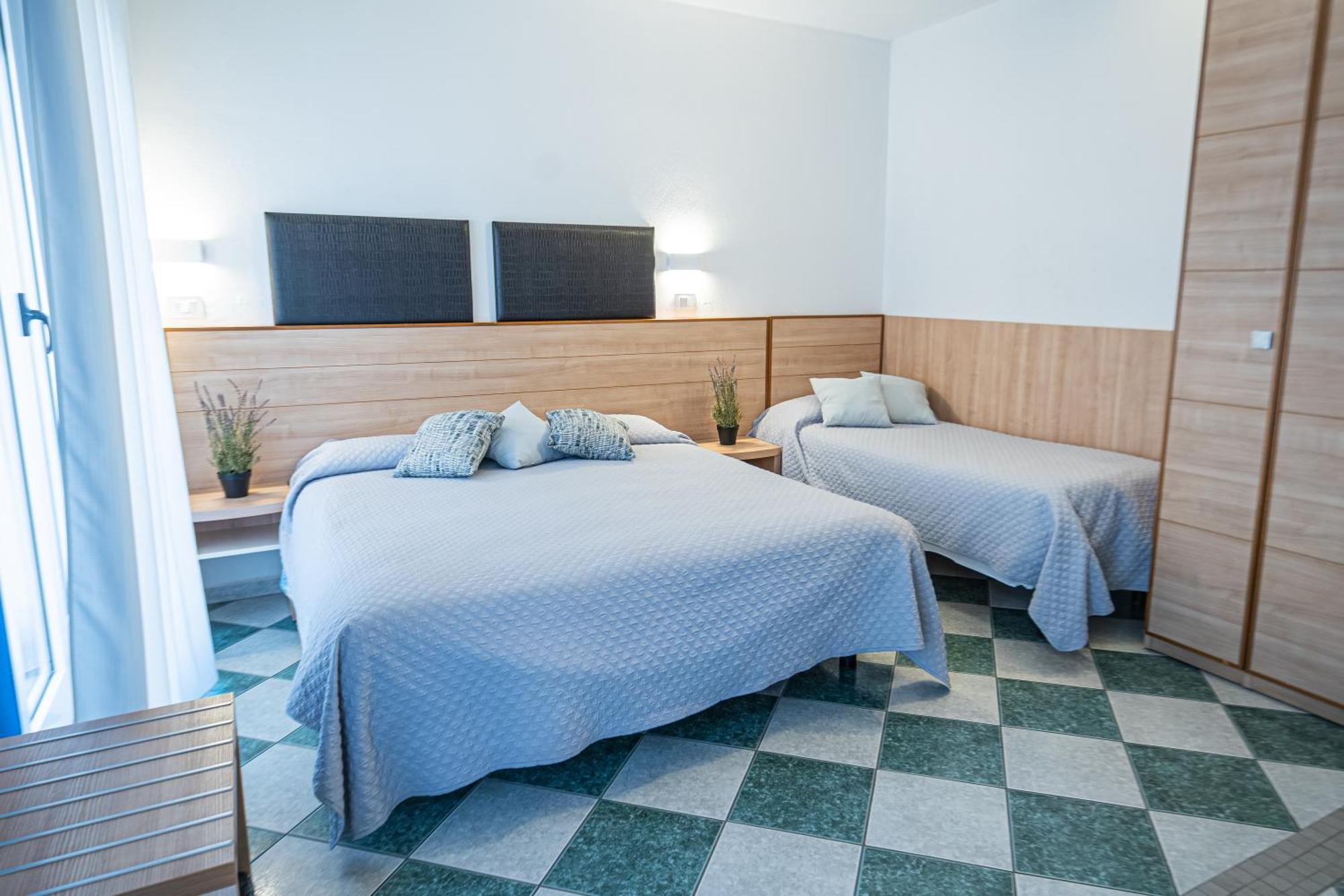 Hotel Aldebaran Rimini Esterno foto